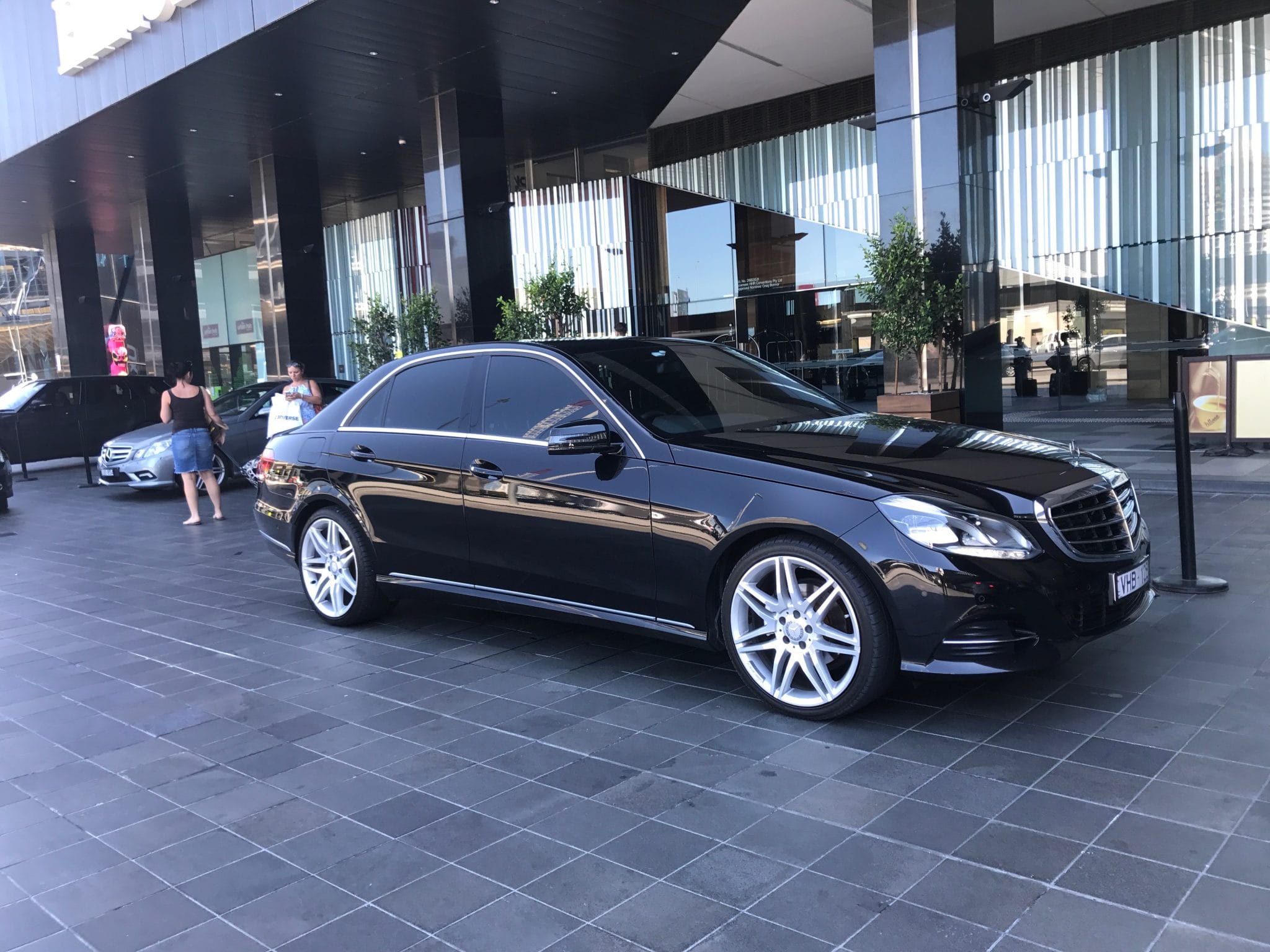 Airport-Transfers-Melbourne-Mercedes